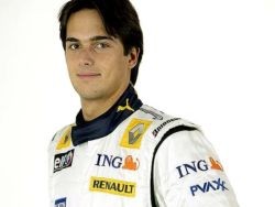 Nelson piquet Jr debutta al fianco di Alonso